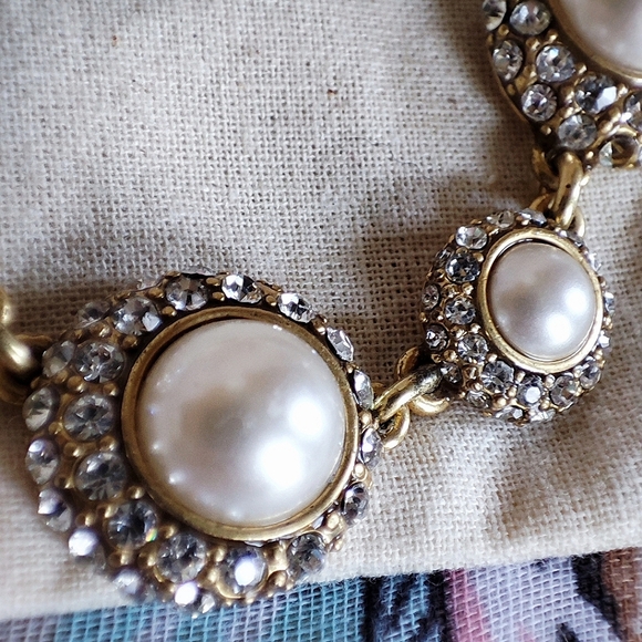 J. Crew Signed Oxidized Brass Faux Pearl Rhinestone Lifesaver Clasp Necklace EUC - Picture 6 of 10